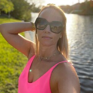 Meet your Posher, Lucie